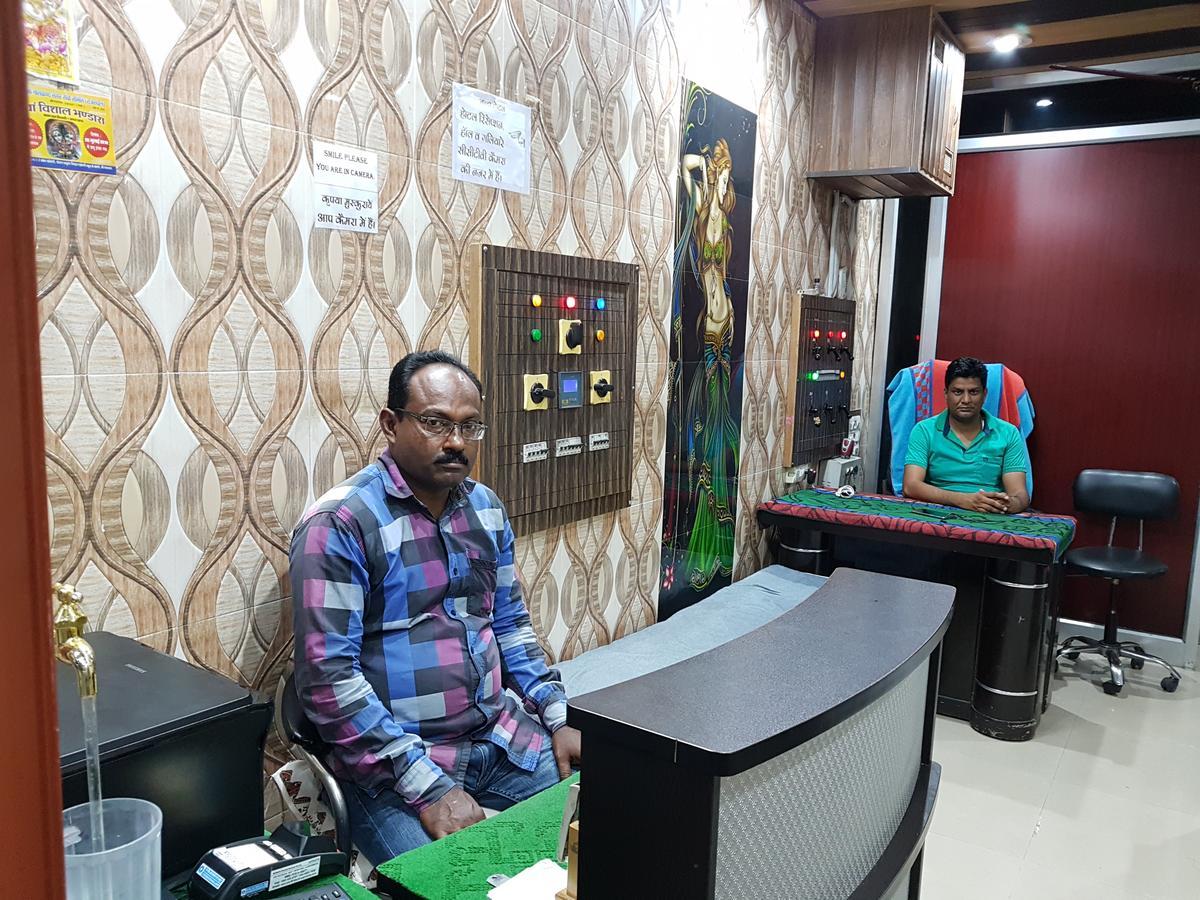 Nanda Hotel Hanumangarh Екстер'єр фото